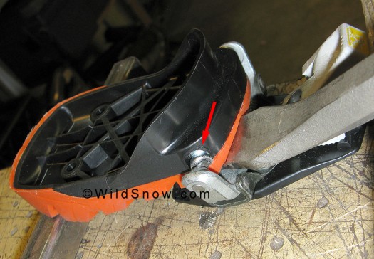 Salomon Quest inferior tech fittings research. Salomon Quest inferior tech fittings research.