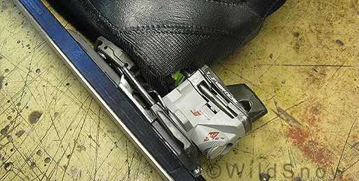 Overboot heel in Dynafit binding. Overboot heel in Dynafit binding.