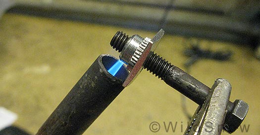 Internal rivet Internal rivet
