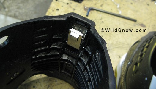 Tecnica latch inside. Tecnica latch inside.