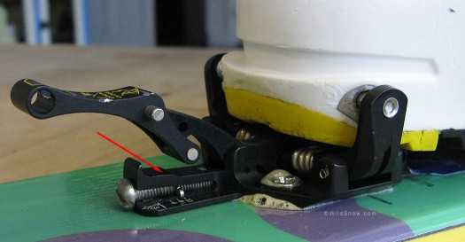 Sportiva binding, touring lock not engaged. Sportiva binding, touring lock not engaged.
