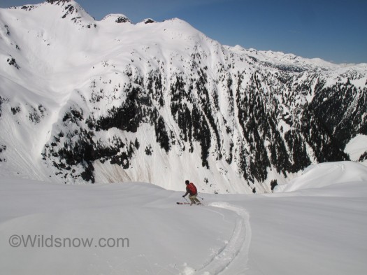 Leeski backcountry skiing and ski mountaineering in the Pacific North West