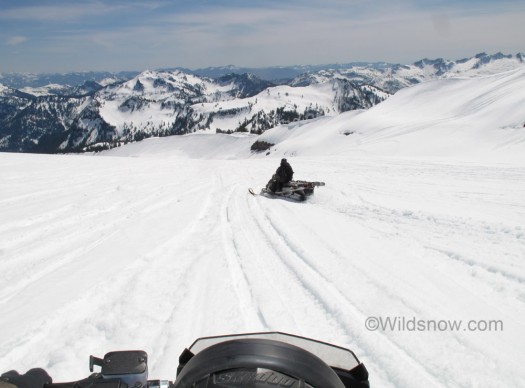 Sleding backcountry skiing and ski mountaineering in the Pacific North West