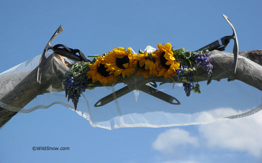 Konsella mountaineering wedding bier alter. Konsella mountaineering wedding bier alter.