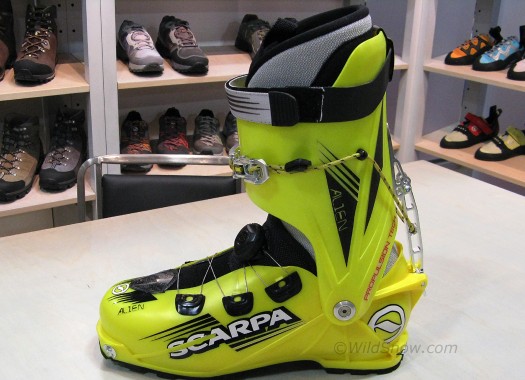 Scarpa Alien plastic cuff.