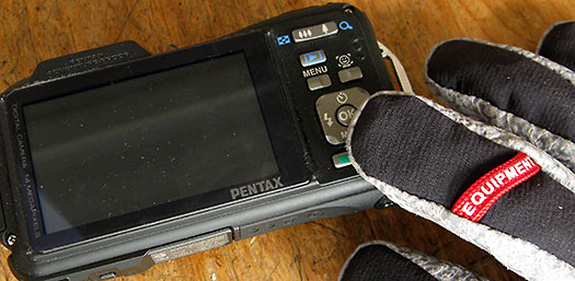 Pentax Optio camera use with gloves. Pentax Optio camera use with gloves.