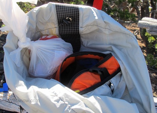 packinterior Equipment for backcountry skiing and ski mountaineering