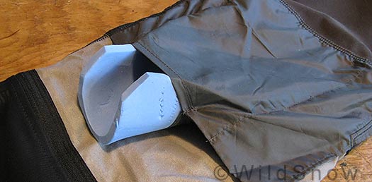 Knee pads in pants for backcountry skiing and ski mountaineering. Knee pads in pants for backcountry skiing and ski mountaineering.