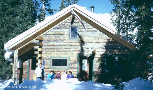 Friends Hut circa 1985, that's founder Graeme Means over on the left. Friends Hut circa 1985, that's founder Graeme Means over on the left.