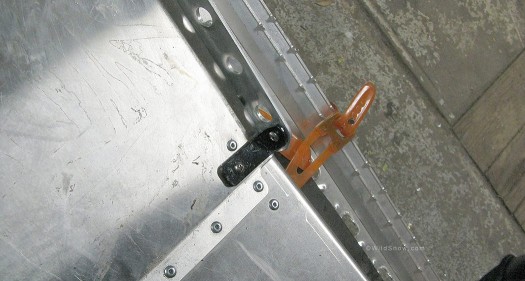 Made these small black right-angle brackets so I wouldn't step on the aluminum and bend it. Made these small black right-angle brackets so I wouldn't step on the aluminum and bend it.