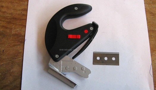 Skin cutter blade replacement or reversal for new edge, easy. Skin cutter blade replacement or reversal for new edge, easy.