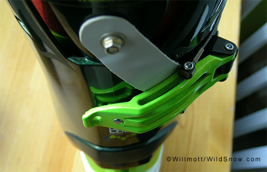 Lock block is easily stowed behind latched buckle when you want full lean lock.