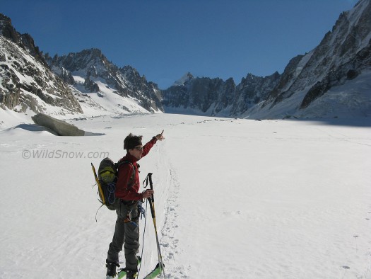 On Argentiere Glacier, Aquille Verte is out of photo up to right. On Argentiere Glacier, Aquille Verte is out of photo up to right.