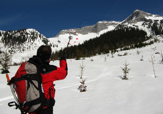 Guffert Spitz is in the Rofan area somewhat north west of Innsbruck. Guffert Spitz is in the Rofan area somewhat north west of Innsbruck.