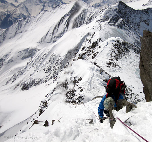 The last pitch to the cross. The last pitch to the cross.