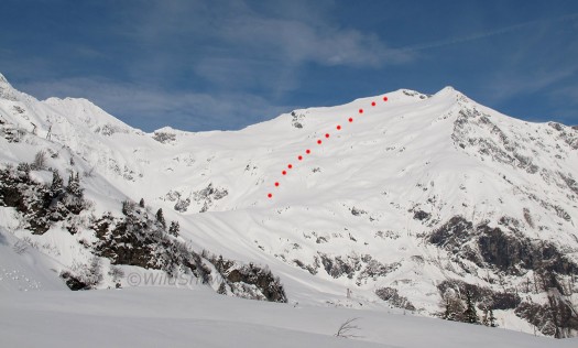 For our first tour in the area, Fritz suggested Hocharn, 3,254 meters high, an approximately 6,000 vertical foot day of touring, depending on route finding mistakes. For our first tour in the area, Fritz suggested Hocharn, 3,254 meters high, an approximately 6,000 vertical foot day of touring, depending on route finding mistakes.