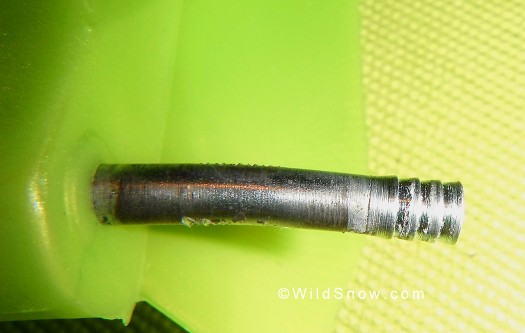Spoiler pin with pronounced barbs must be driven so the barbs don't resist. Spoiler pin with pronounced barbs must be driven so the barbs don't resist.