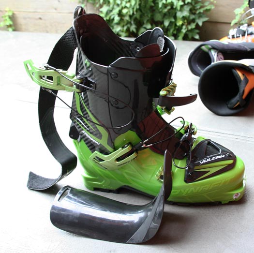 Vulcan backcountry skiing boot can be used with or without tongue. Vulcan backcountry skiing boot can be used with or without tongue.