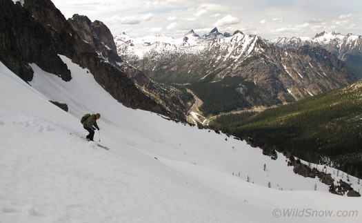 Lou skiing near Washington Pass Lou skiing near Washington Pass