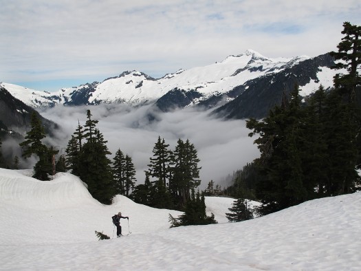 You arrive at Cascade Pass, then swing northerly away from the Chamonix zone. You arrive at Cascade Pass, then swing northerly away from the Chamonix zone.