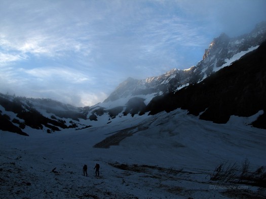 valleysunrise Backcountry skiing in the North Cascade Mountains