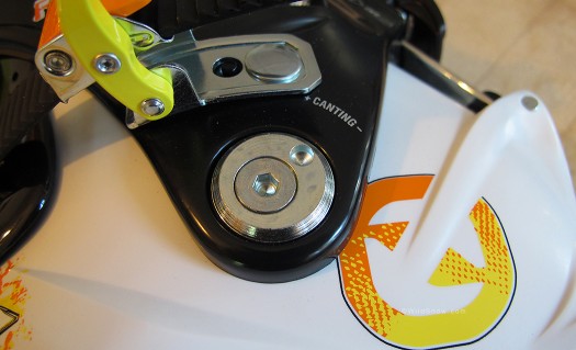 Cuff alignment is provided, and the opposite cuff fastener is also removable. Cuff alignment is provided, and the opposite cuff fastener is also removable.