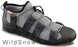 Kross M summer shoe for hut and travel while skiing. Kross M summer shoe for hut and travel while skiing.