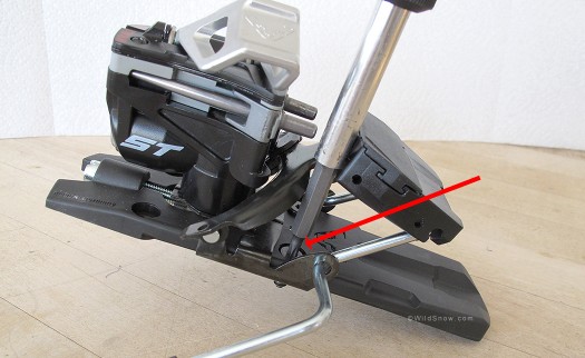 Insert bit holder with a two inch T-20 bit fits perfectly between brake parts of the Dynafit Radical FT/ST. Insert bit holder with a two inch T-20 bit fits perfectly between brake parts of the Dynafit Radical FT/ST.