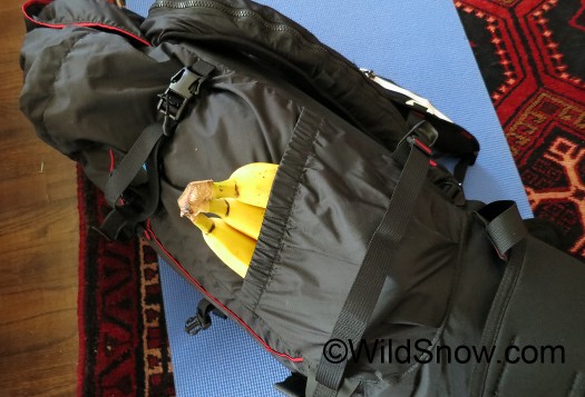 Side pouches should be taller and made of lighter fabric, but at least they're there. Side pouches should be taller and made of lighter fabric, but at least they're there. Using these is of course an invitation to losing stuff, so don't use for essentials like skins, and stow your thermos inside the main bag when you head downhill. Easy to cut off for more weight savings if you think they're lame.
