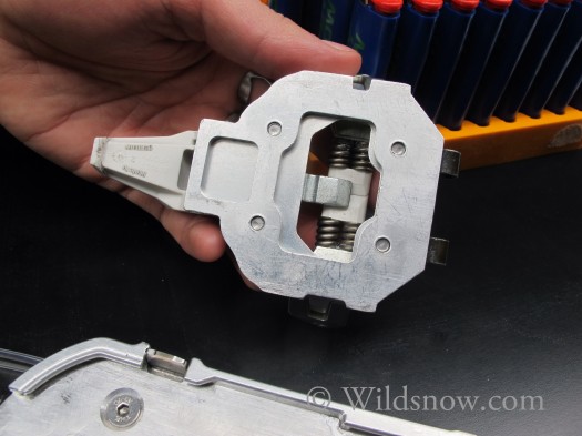 Dynafit toe piece plate looks to be inspired by a PLUM Yak plate. The production version will vary slightly in materials. Dynafit toe piece plate looks to be inspired by a PLUM Yak plate. The production version will vary slightly in materials.