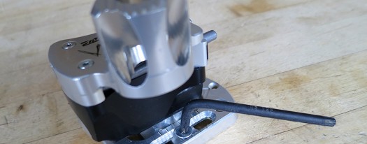 Plum Torx-20 star drive too for adjusting backcountry skiing binding. Plum Torx-20 star drive too for adjusting backcountry skiing binding.