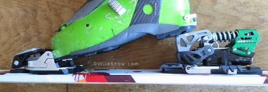 Heel lift in highest position on Beast ski binding. Heel lift in highest position on Beast ski binding.
