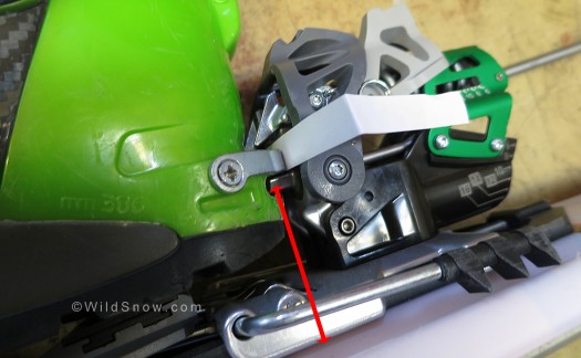Dynafit Beast binding heel unit places boot about 4 mm lower to ski than Dynafit Radical. Dynafit Beast binding heel unit places boot about 4 mm lower to ski than Dynafit Radical.