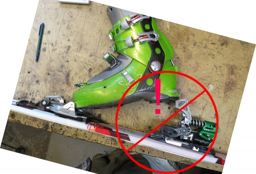 This high lift position is tempting and worked with our prototype, but it's not correct and could be damaged in this configuration. This high lift position is tempting and worked with our prototype, but it's not correct and could be damaged in this configuration.