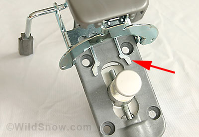 Slide brake onto plastic baseplate, paying attention to how the prongs engage the aluminum spindle. Slide brake onto plastic baseplate, paying attention to how the prongs engage the aluminum spindle.