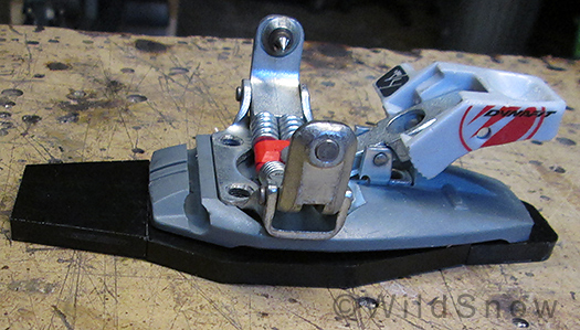 Early Dynafit Comfort toe unit on B&D shim equals ramp of TLT . Without shim, ramp angle is excessive enough to damage knees. Early Dynafit Comfort toe unit on B&D shim equals ramp of TLT . Without shim, ramp angle is excessive enough to damage knees.