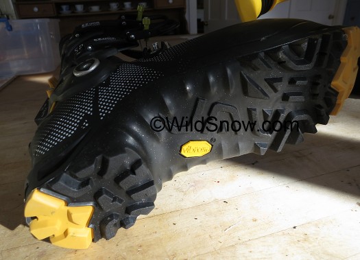 Sole is easily the most beautiful I've seen on an AT boot. Sole is easily the most beautiful I've seen on an AT boot.