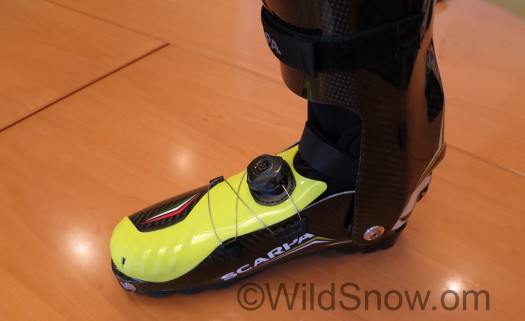And about that yellow plastic? It's a half-tongue to hold the Boa lacing system and absorb some of the harsh vibration that full-carbon boots can produce. And about that yellow plastic? It's a half-tongue to hold the Boa lacing system and absorb some of the harsh vibration that full-carbon boots can produce.