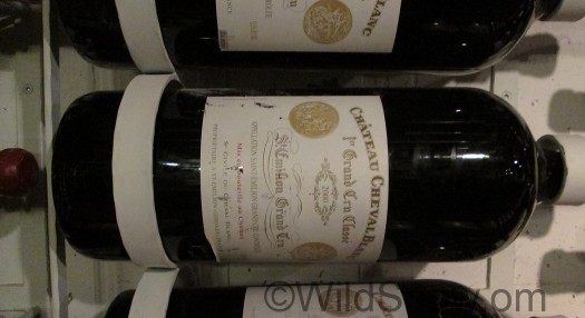 Chateau Chevel Blanc Grand Cru Classic year 2000, an optimally affordable 80,000 euros a bottle. Chateau Chevel Blanc Grand Cru Classic year 2000, an optimally affordable 80,000 euros a bottle.