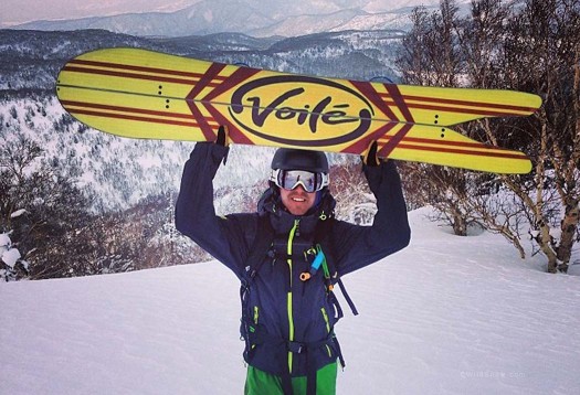 The big ticket item that I am beyond excited to test out is the Voile V-Tail splitboard. With all the reports of bottomless, almost "too deep to ski" snow that taunts my soul, I had to bring along a pure powder slaying stick. I will have more to say on the "shred-ability" of this board in a few days, so stay tuned. The big ticket item that I am beyond excited to test out is the Voile V-Tail splitboard. With all the reports of bottomless, almost "too deep to ski" snow that taunts my soul, I had to bring along a pure powder slaying stick. I will have more to say on the "shred-ability" of this board in a few days, so stay tuned.
