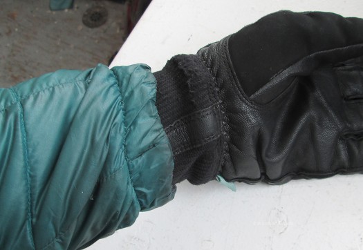 Knit wrists interface well with a variety of jacket cuff types, and are nice when you're wearing short sleeves. Knit wrists interface well with a variety of jacket cuff types, and are nice when you're wearing short sleeves.