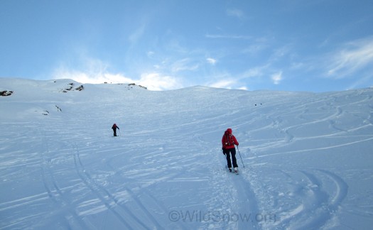 Slogging it out about 2/3 of the way up. This area is known for the crowds. Yep, tracked out, not a ski lift anywhere and the morning after a storm. Slogging it out about 2/3 of the way up. This area is known for the crowds. Yep, tracked out, not a ski lift anywhere and the morning after a storm.