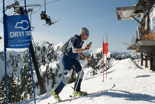 Andy Traslin at the halfway point on his way to victory.