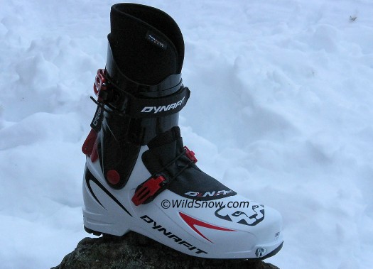 Dynafit Evo backcountry skiing ski mountaineering boot, racing.