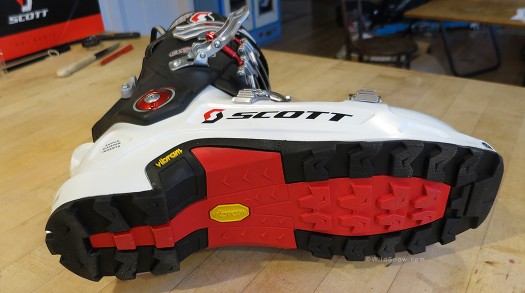 Scott (formerly Garmont) Cosmos sole is high quality Vibram. Scott (formerly Garmont) Cosmos sole is high quality Vibram.