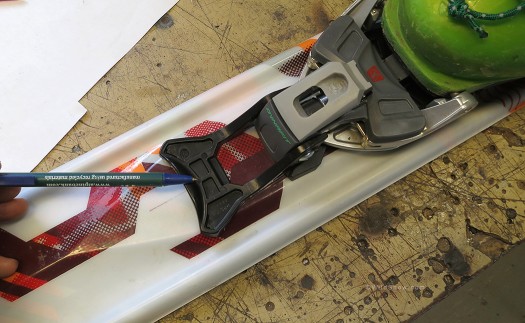 Beast with lock lever in forward position, locked! Twist your leg and it'll break!