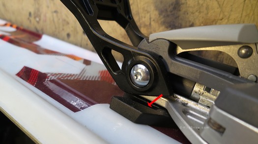 Detail of Beast side release lockout. Black plastic tab simply drops into slot. Elegant. 
