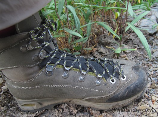 La Sportiva Omega GTX hiking boots. A plastic shank saves weight and still provides a rigid sole, excellent for rock scrambling and steep terrain. La Sportiva Omega hiking boots. A plastic shank saves weight and still provides a rigid sole, excellent for rock scrambling and steep terrain.