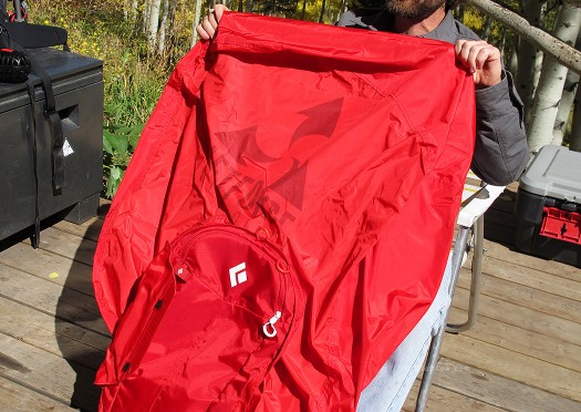 200 liter airbag pulled out of pack, not inflated.