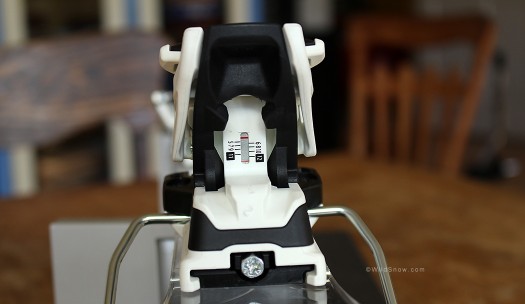 Vipec from the rear, lower pozidrive screw does for/aft movement. RV (DIN) is adjusted from above.